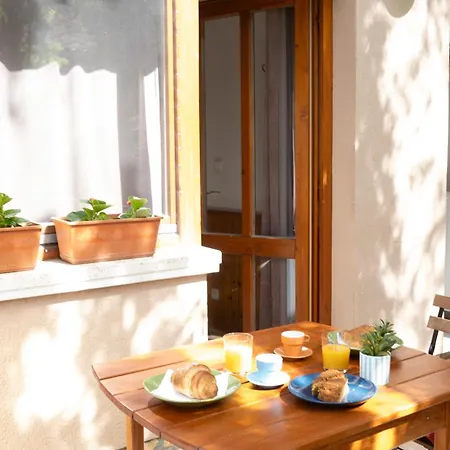 Gasthuis Vicze Apartmanhaz 3*