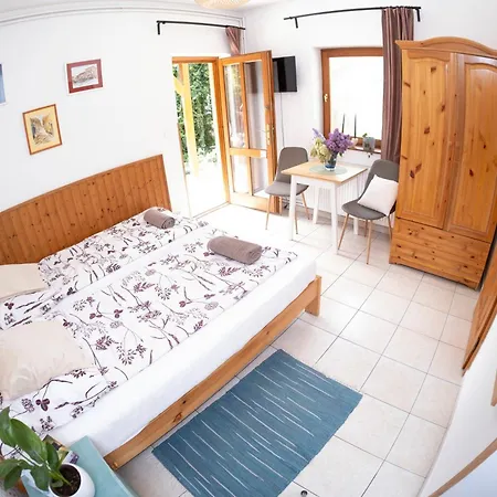 Vicze Apartmanhaz Siófok