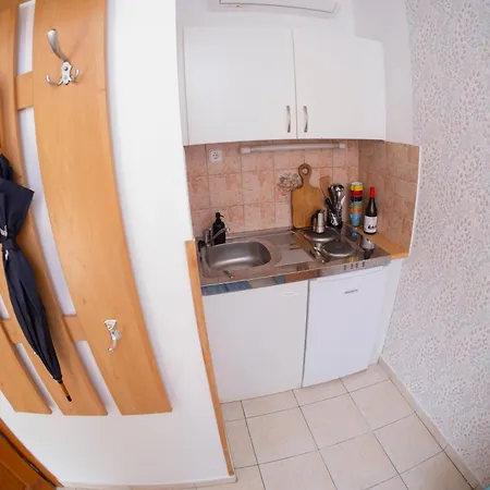 Vicze Apartmanhaz 3*