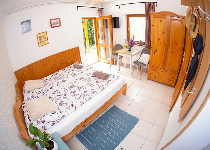 Vicze Apartmanhaz Konukevi Siofok